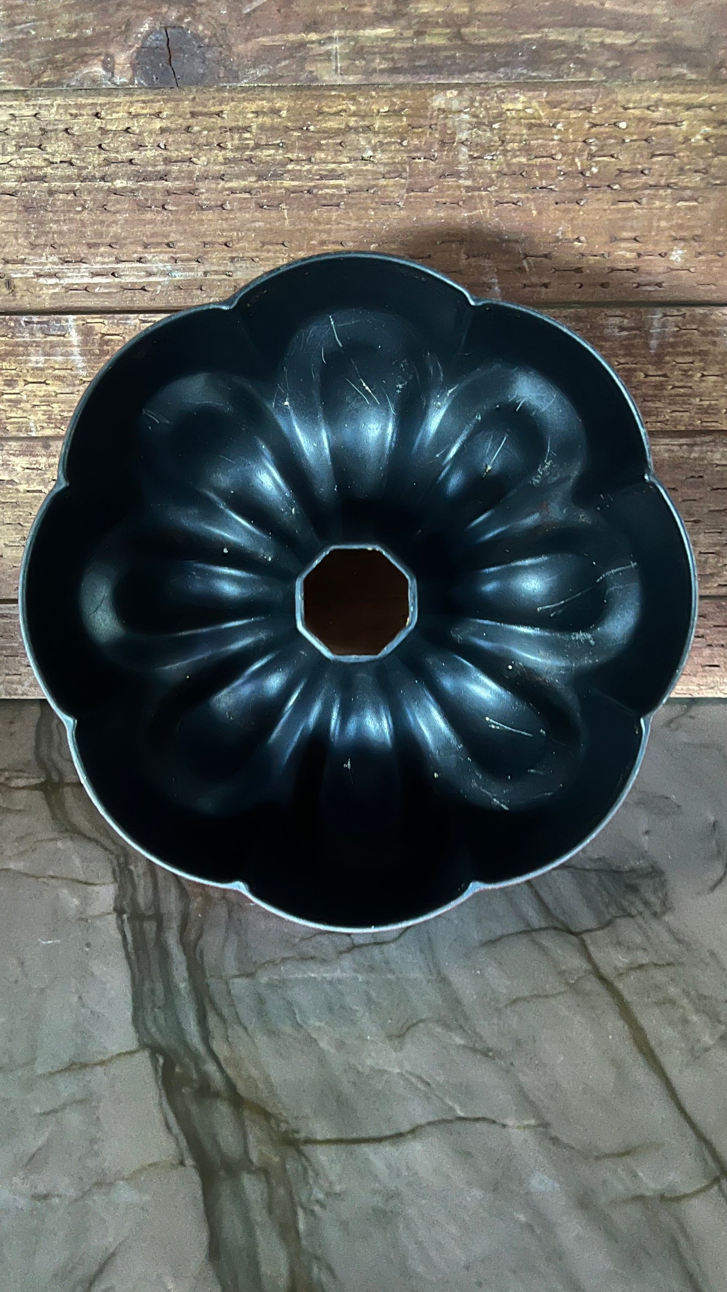 Westbend Bundt Cake Pan