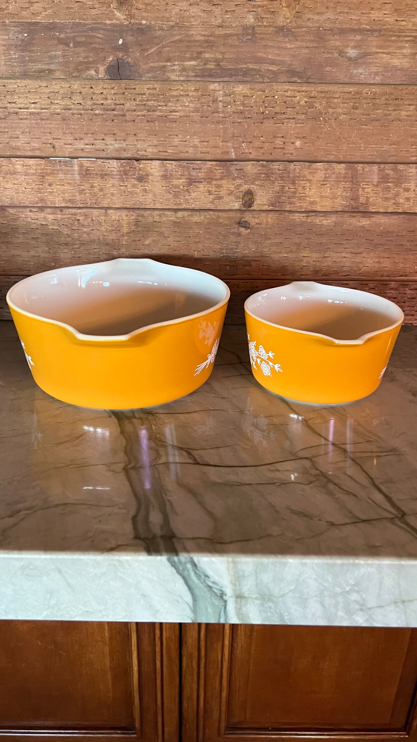 Pyrex Butterly Gold Casserole Dish Set