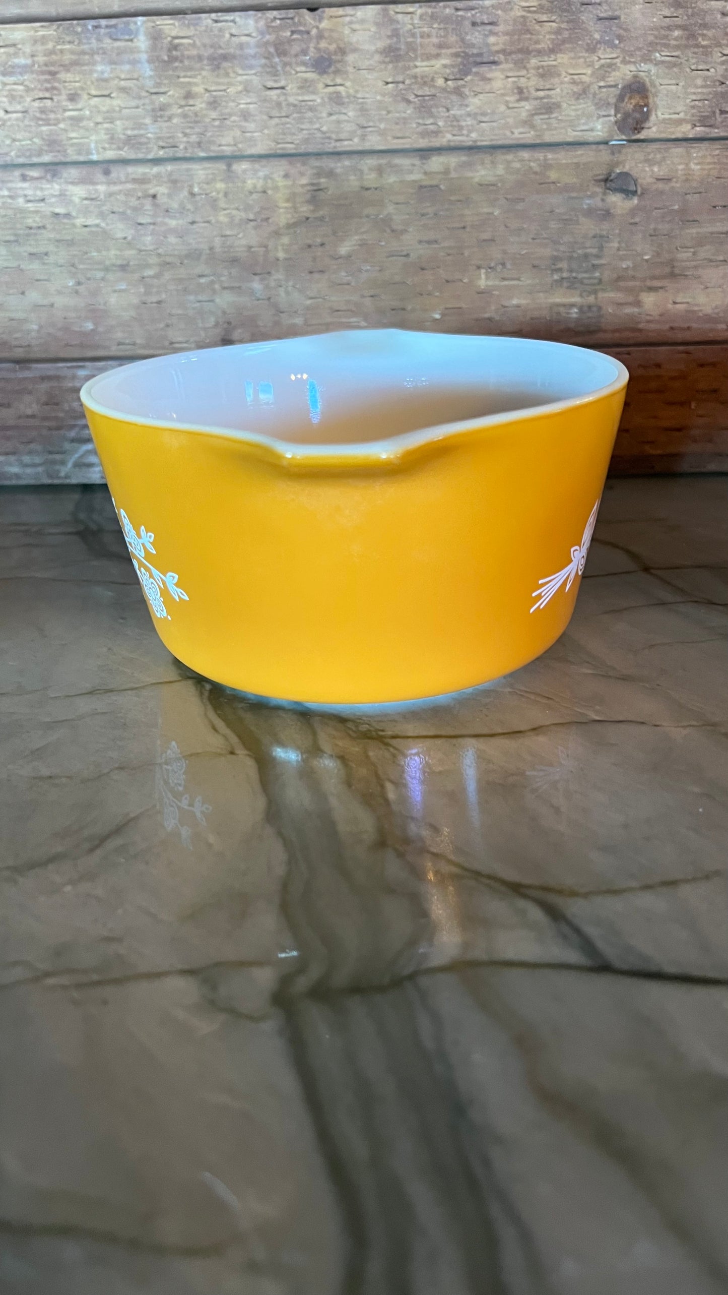 Pyrex Butterly Gold Casserole Dish Set