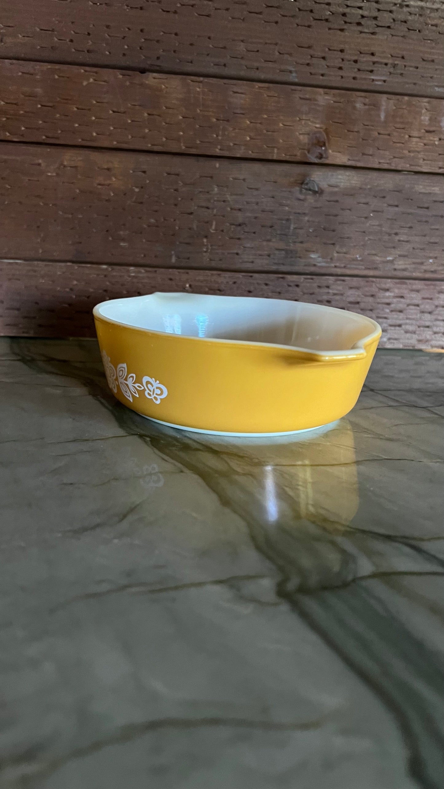 Pyrex Butterfly Gold Dish