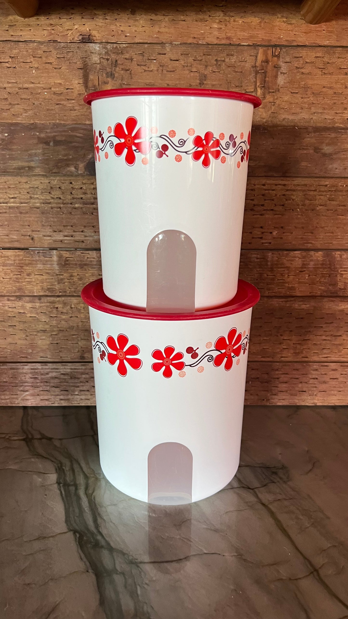 Tupperware Canister Set