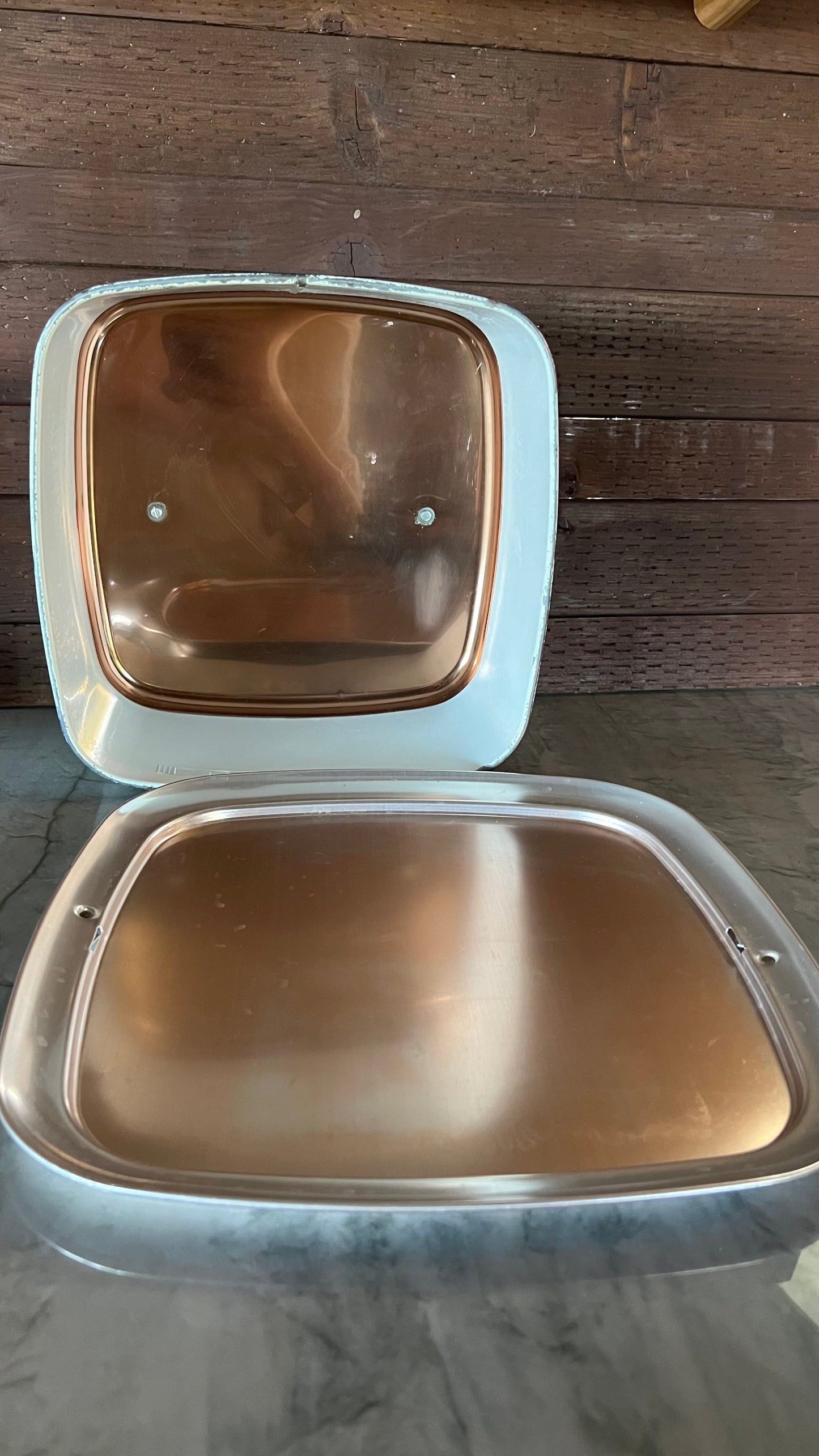 Lincoln Beautyware Cake Holder