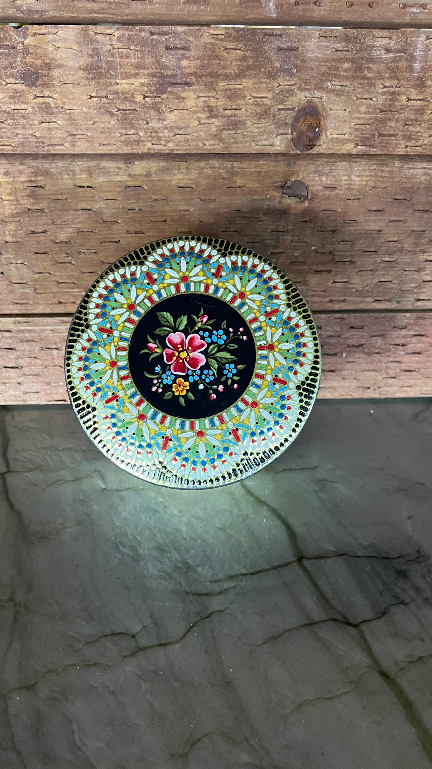 Decorative Circular Tin