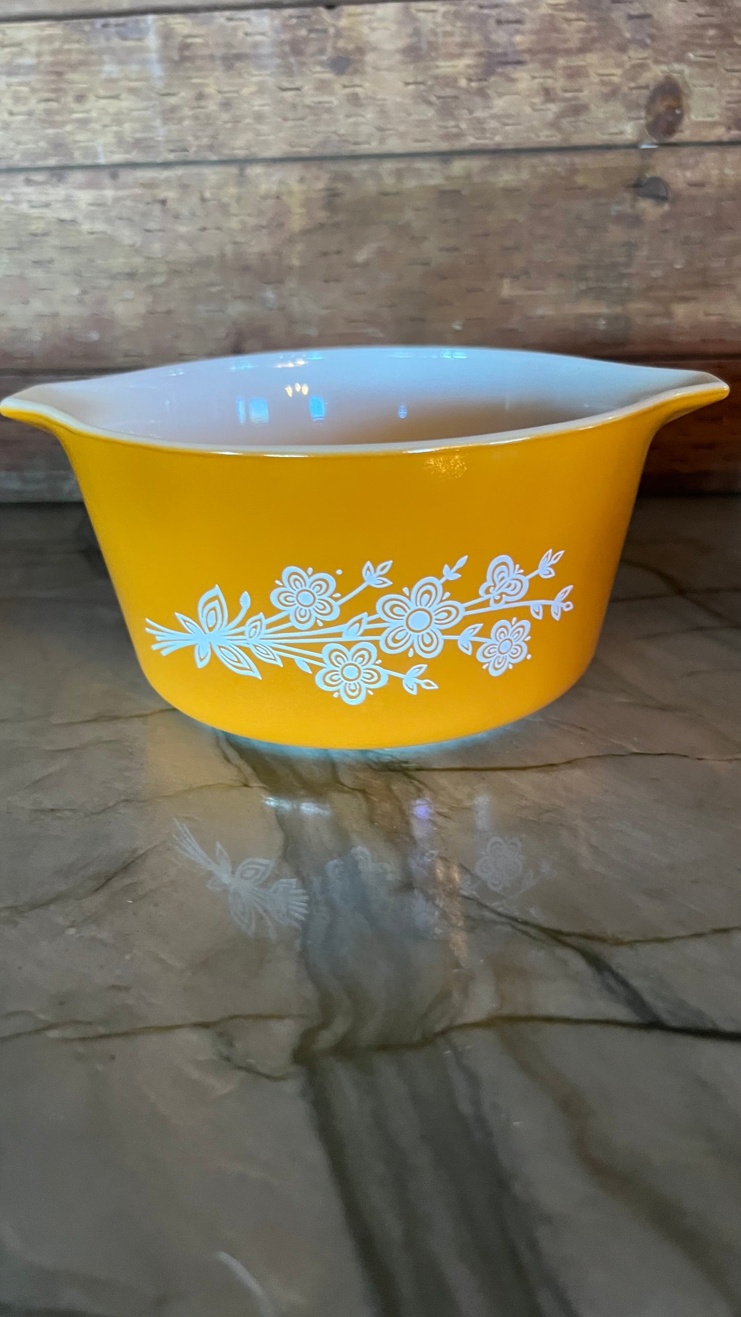 Pyrex Butterly Gold Casserole Dish Set