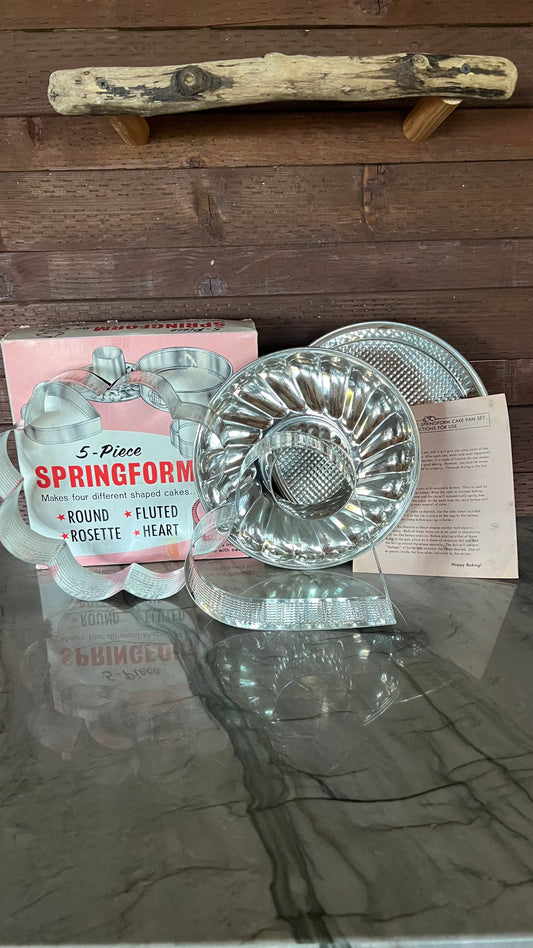 Vintage Springform Cake Pan Set