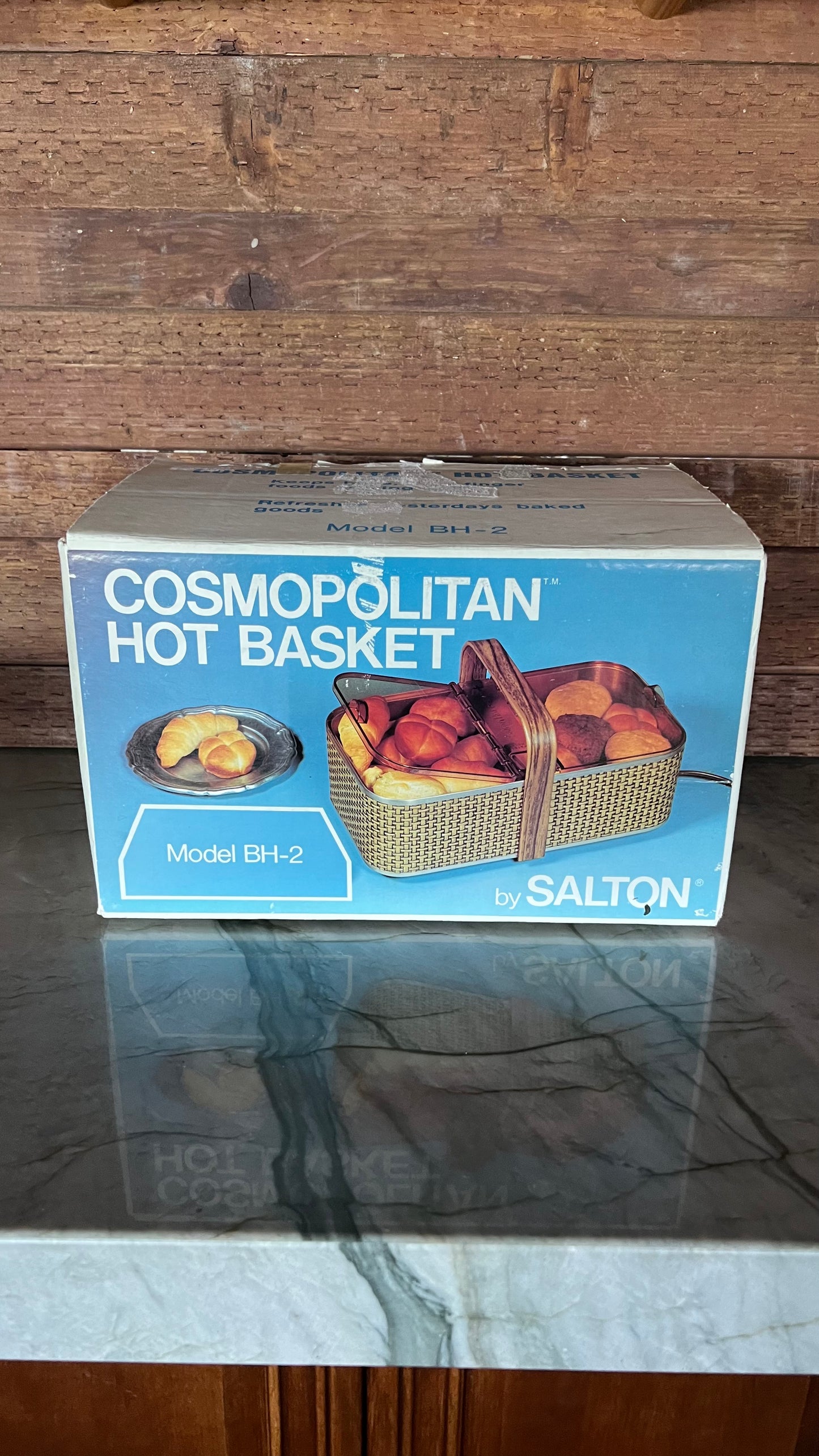 Vintage Cosmopolitan Hot Basket by Salton