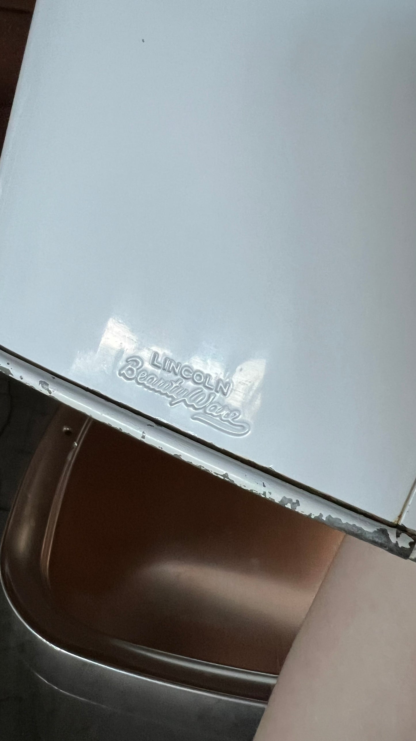 Lincoln Beautyware Cake Holder