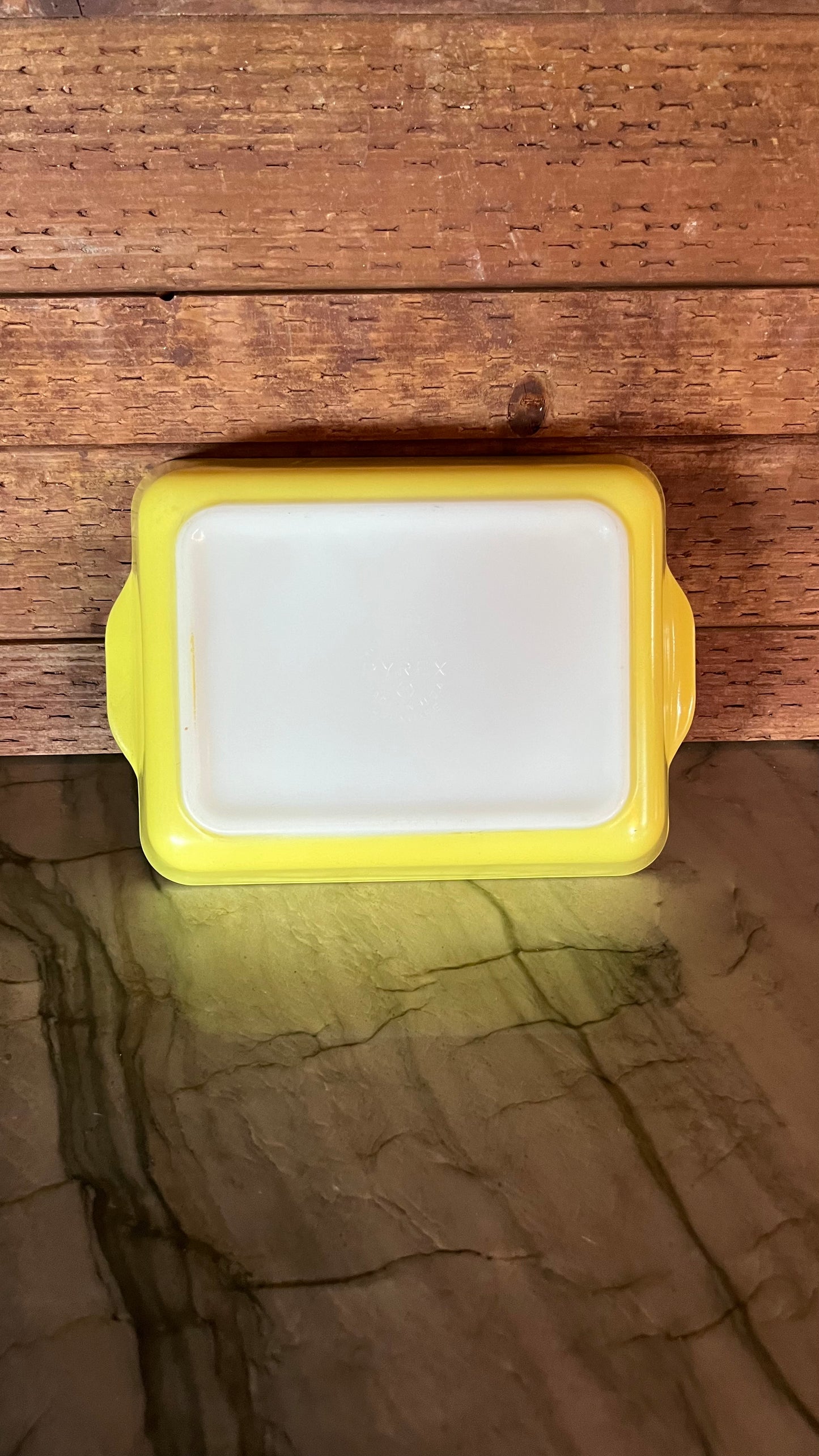 Pyrex Primary Refrigerator Dish