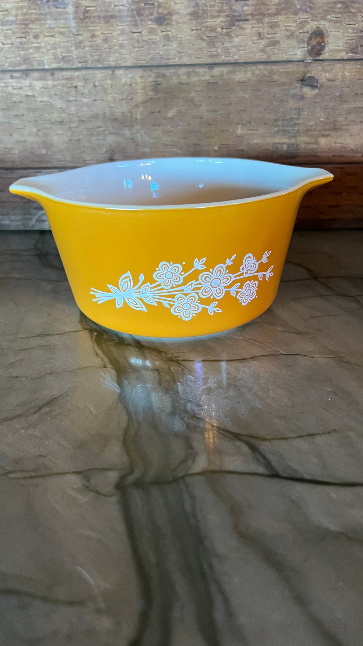 Pyrex Butterly Gold Casserole Dish Set