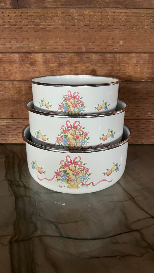 Vintage Fruit Basket Nesting Bowls