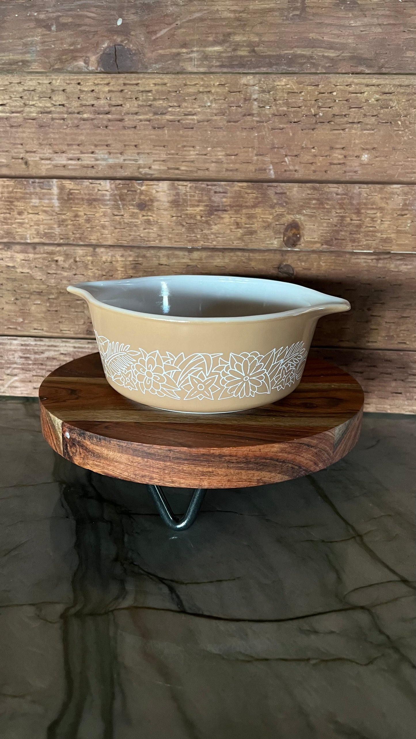 Pyrex Woodland Brown Casserole