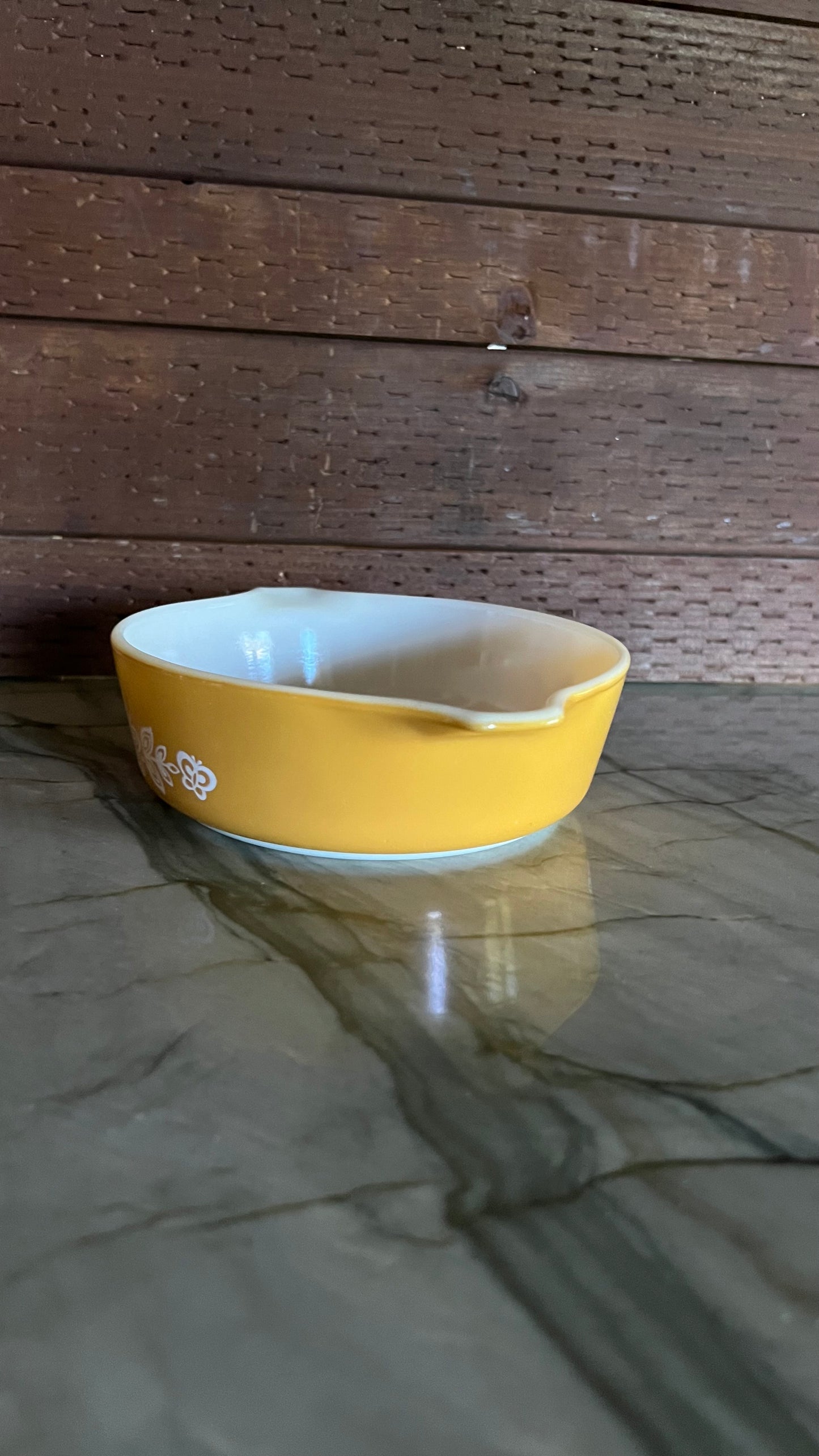 Pyrex Butterfly Gold Dish