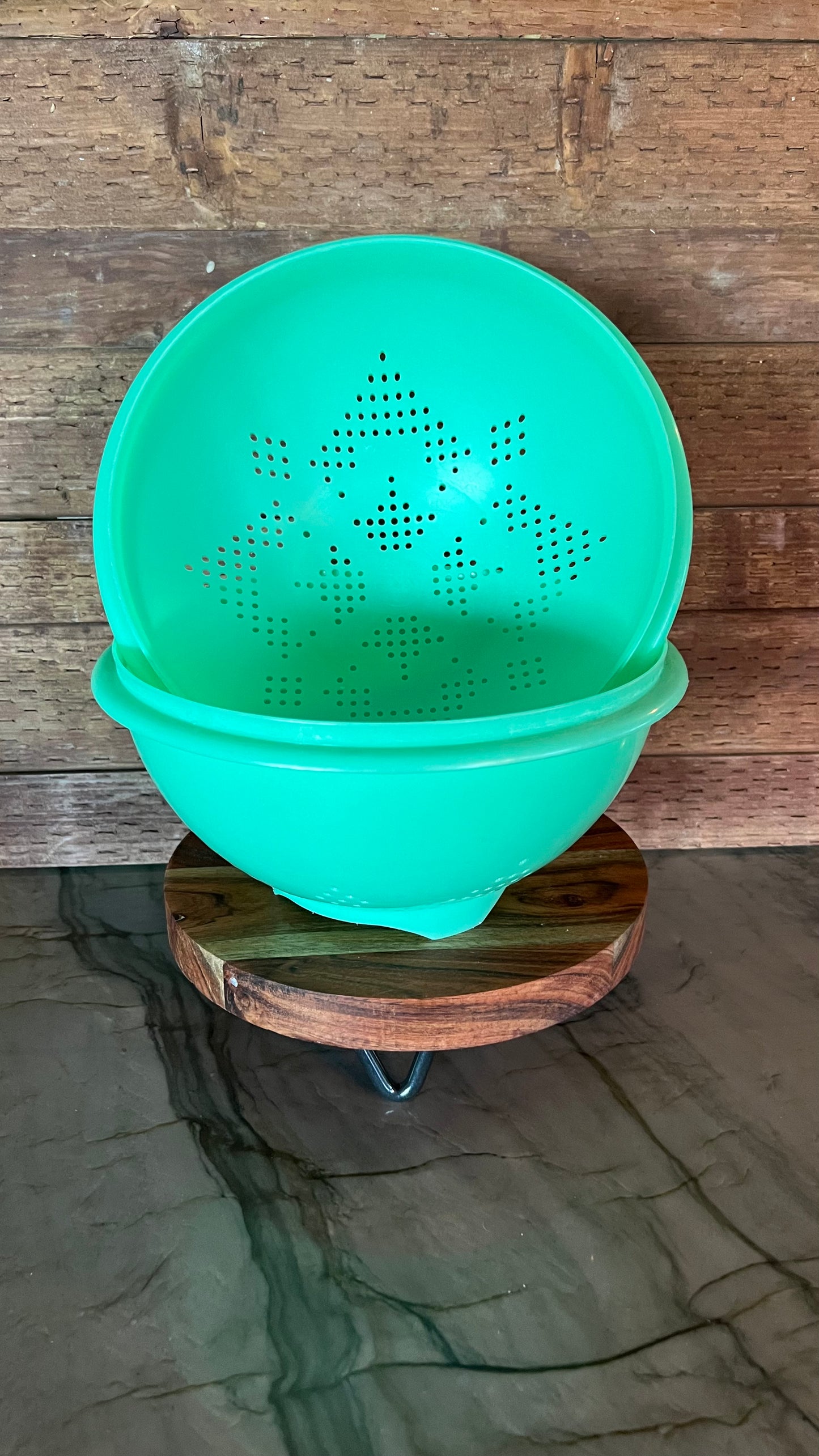 Tupperware Colander