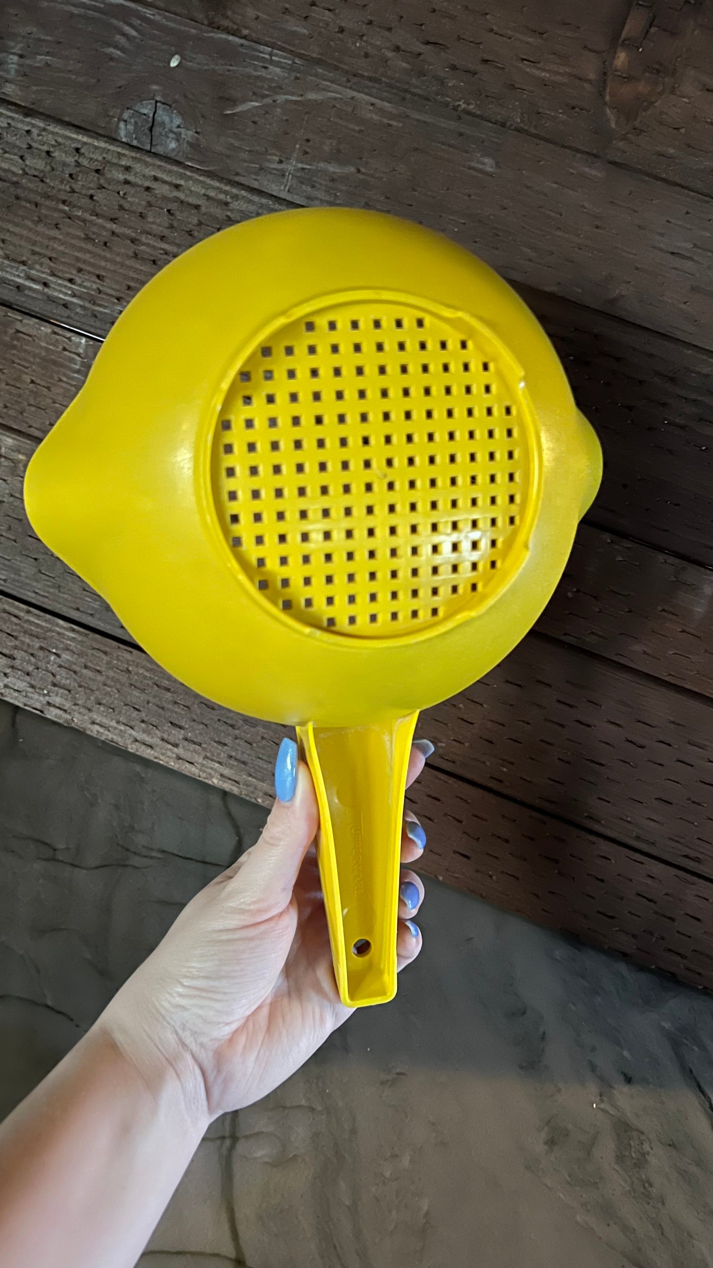 Tupperware Colander